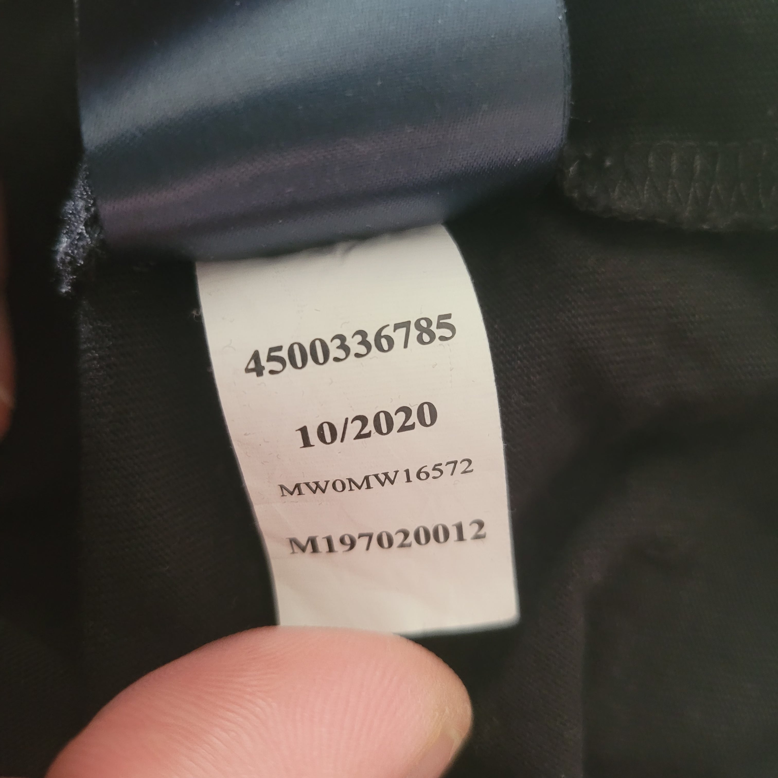 Tommy Hilfiger Organic Cotton T-Shirt – Size M - USASTARFASHION