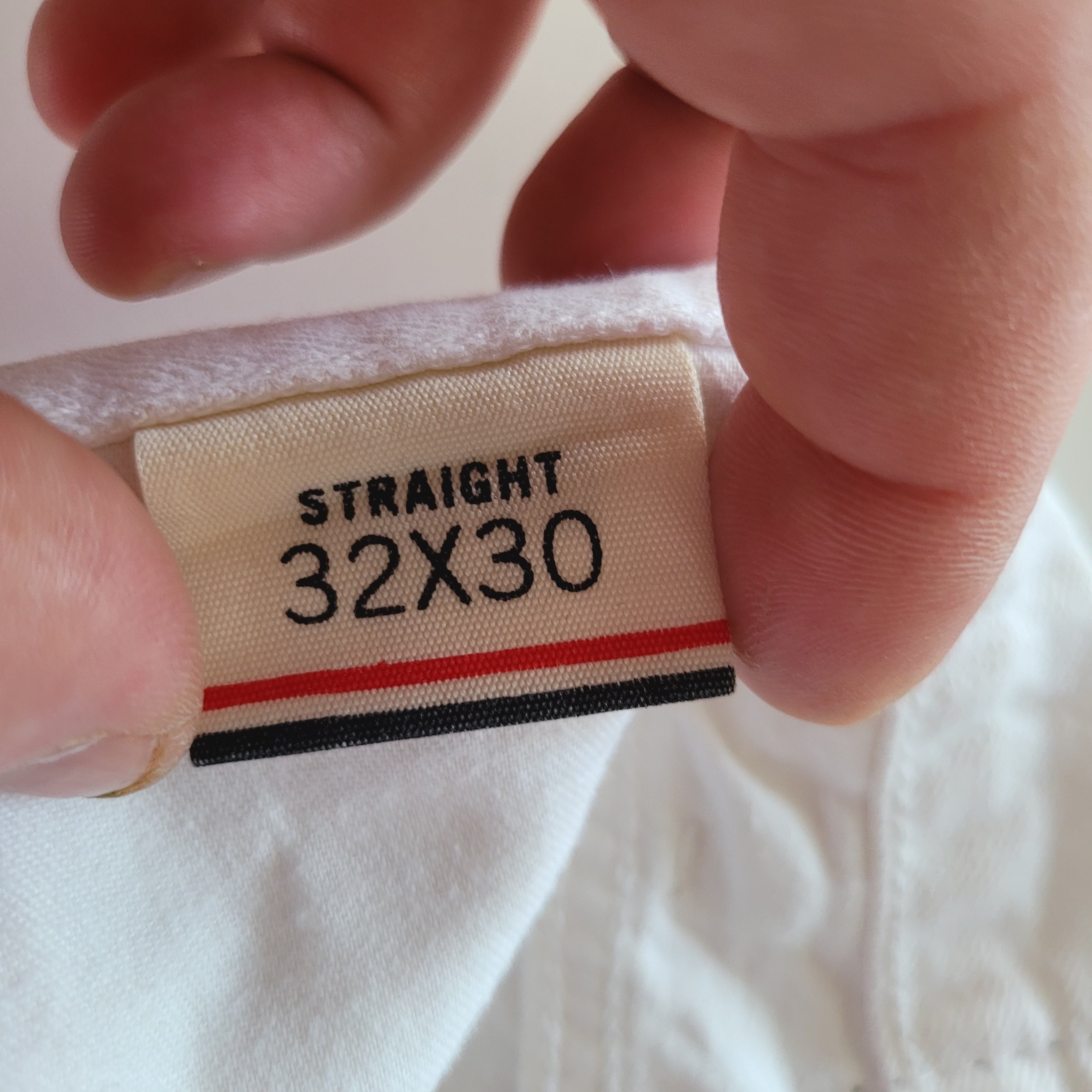Tommy Hilfiger Men’s White Straight Fit Jeans – Size 32x30