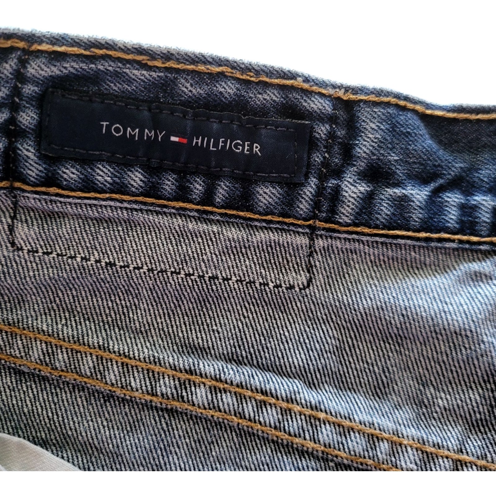 Tommy Hilfiger Men’s Blue Denim Jeans – Size 33x34