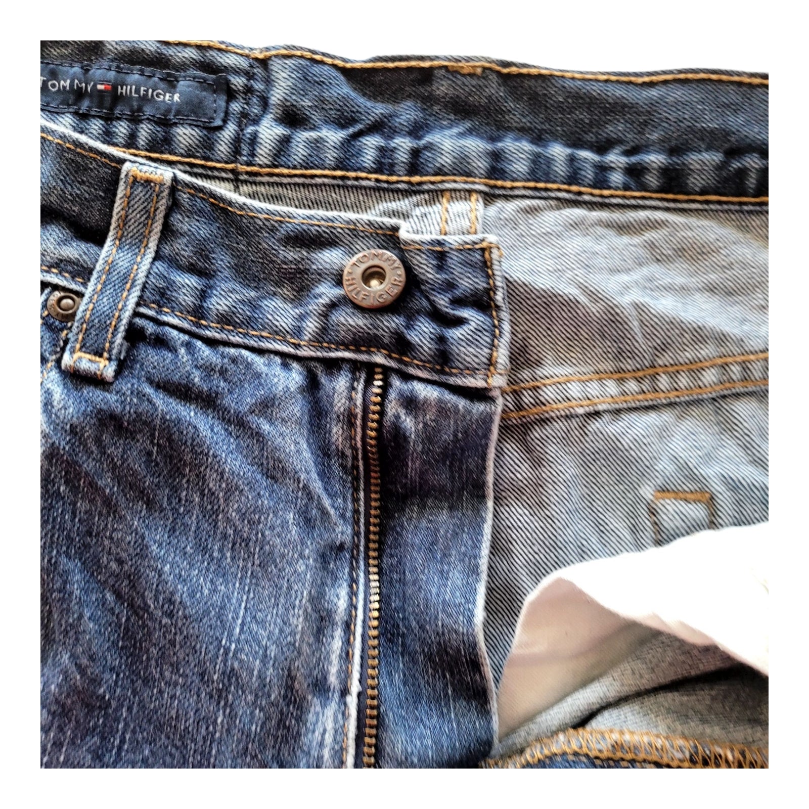 Tommy Hilfiger Men’s Blue Denim Jeans – Size 33x34