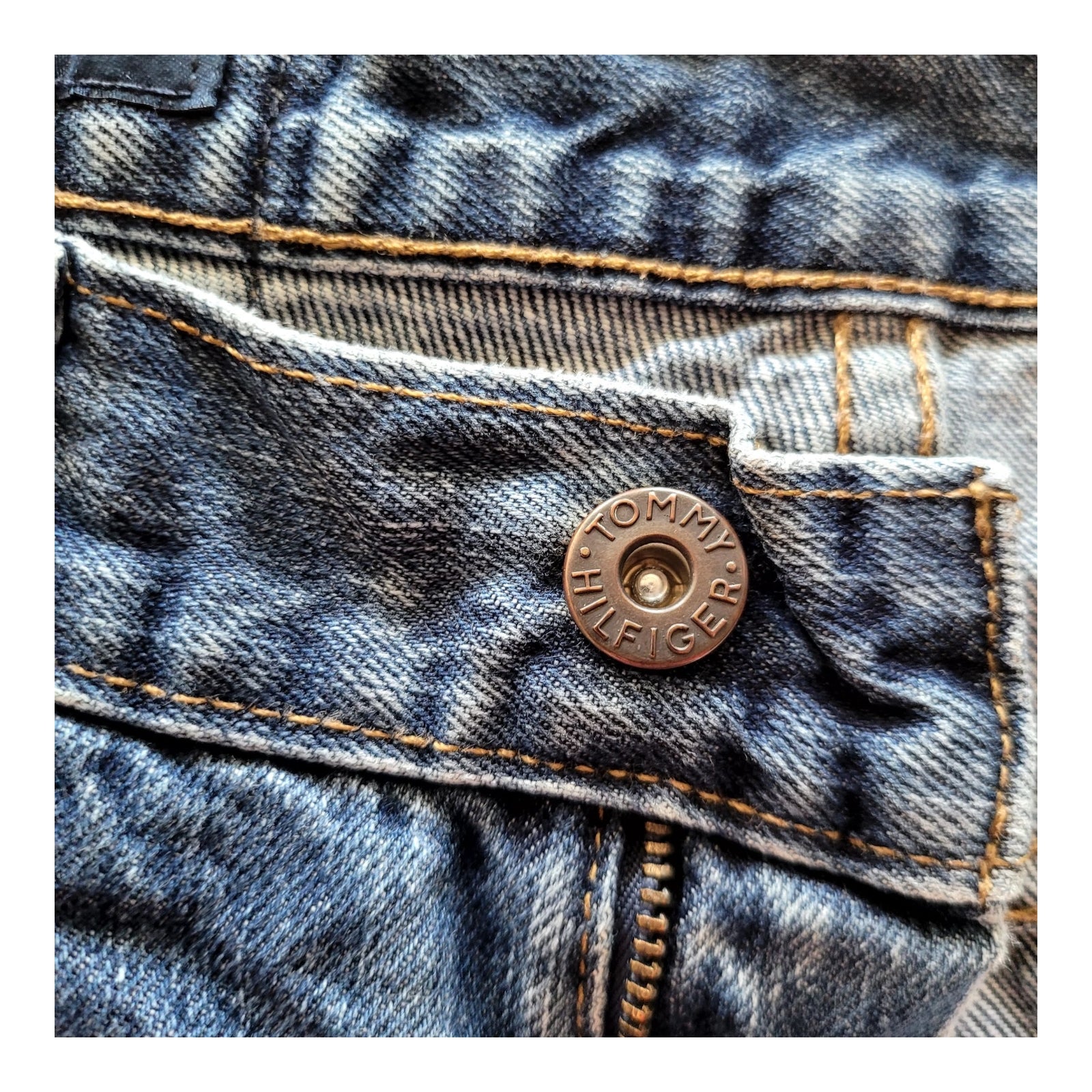 Tommy Hilfiger Men’s Blue Denim Jeans – Size 33x34