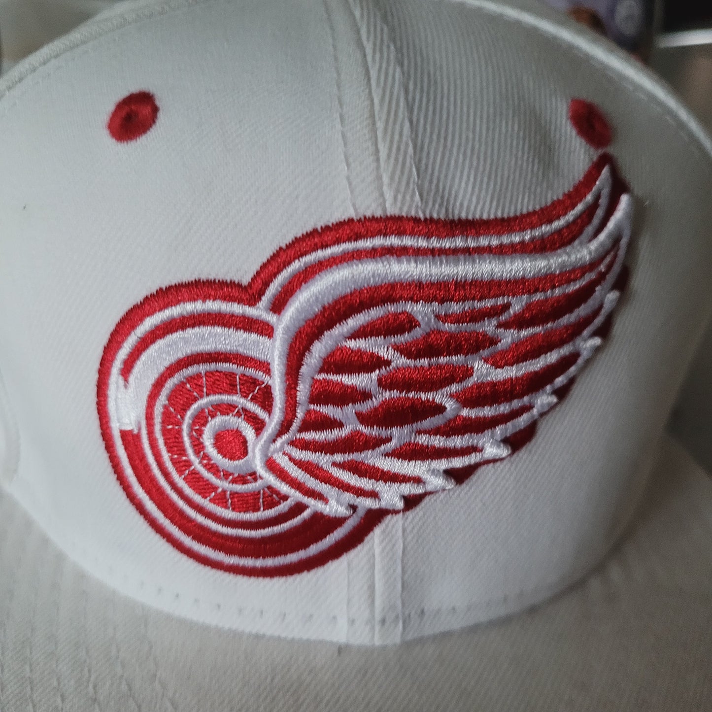 Detroit Red Wings Cap New Era Size 7 3/8 White & Red 3D Embroidered NHL Hat for Fans - USASTARFASHION