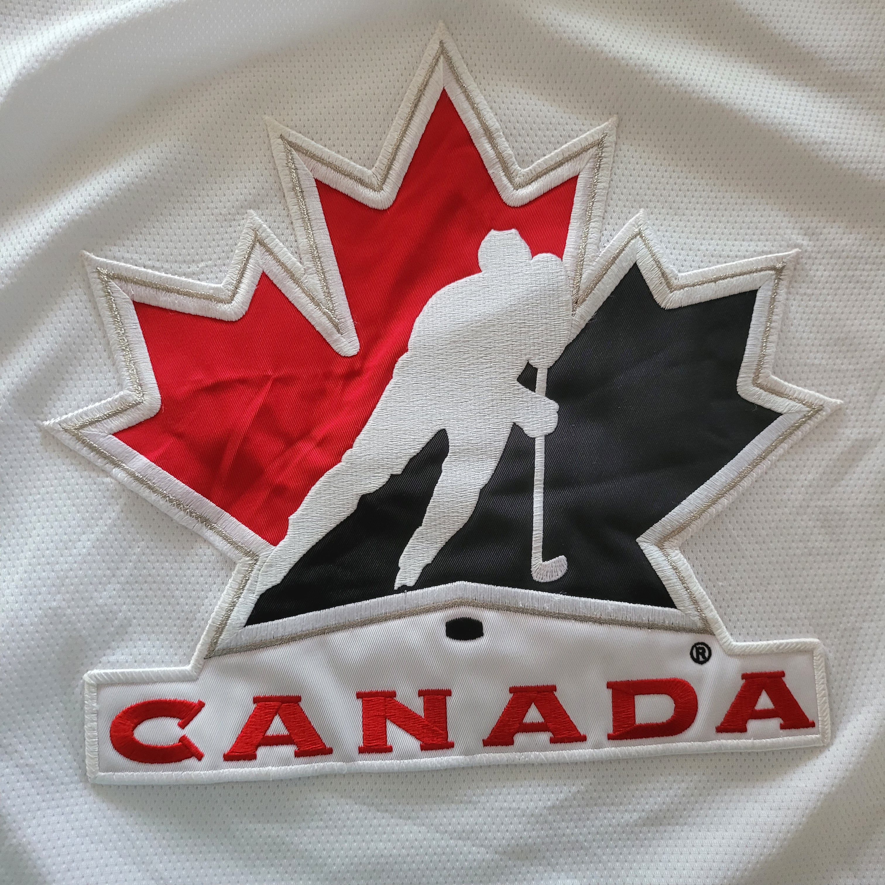 Nike Team Canada Hockey Jersey – 2002 Olympic Era – Size L - USASTARFASHION