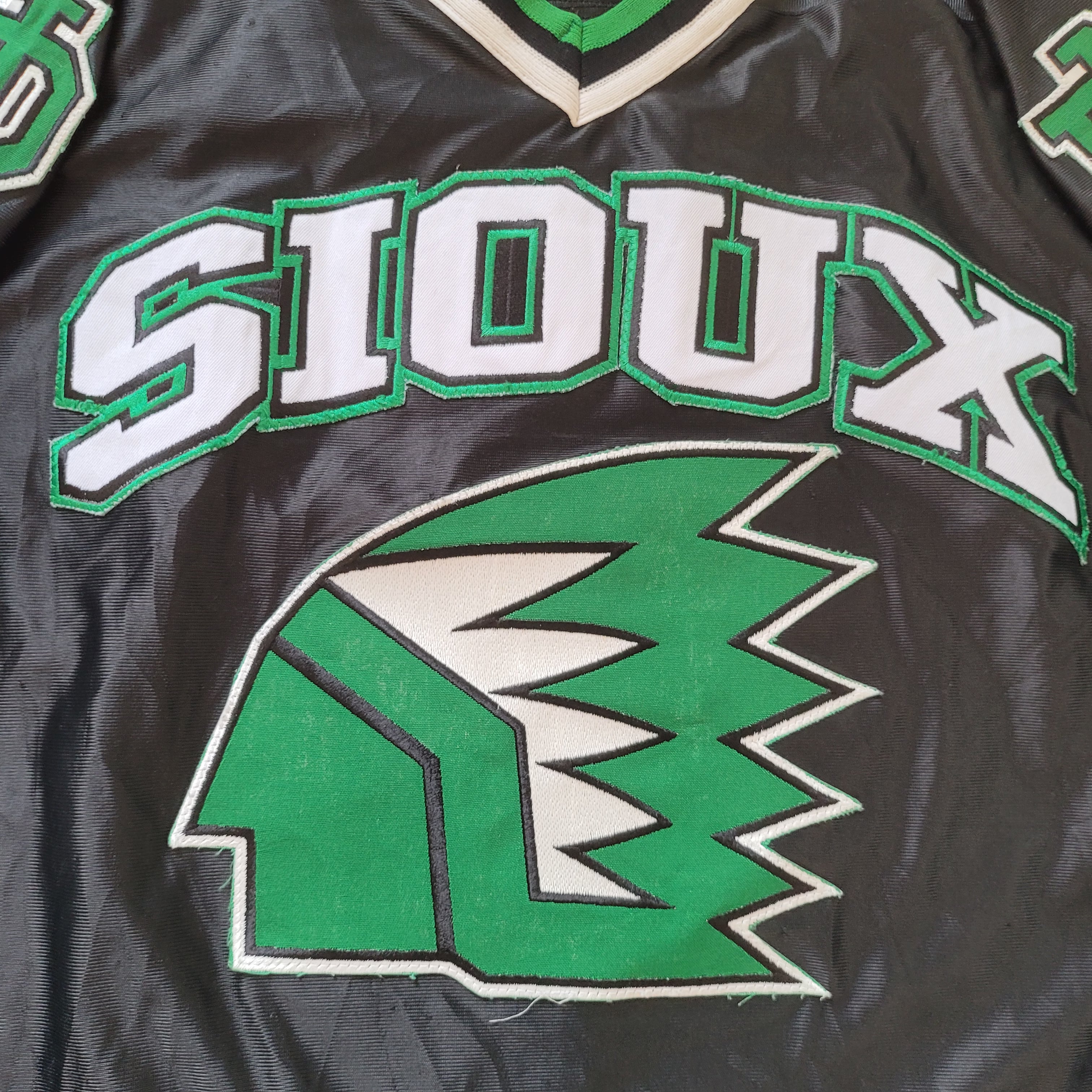 Vintage Gemini Sioux Hockey Jersey – North Dakota Fighting Sioux – SZ L - USASTARFASHION