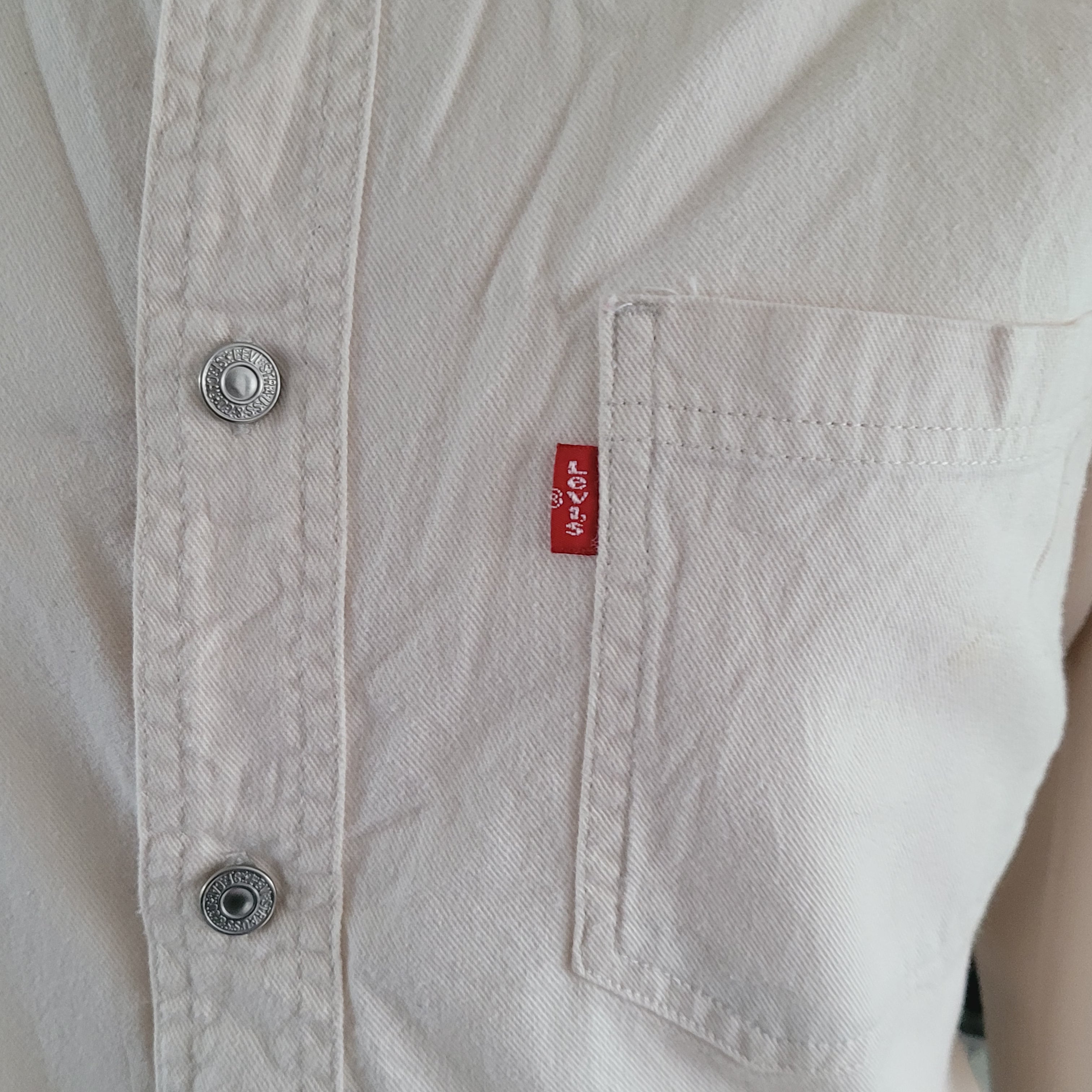 Vintage Levi’s White Western Denim Shirt – Size L - USASTARFASHION