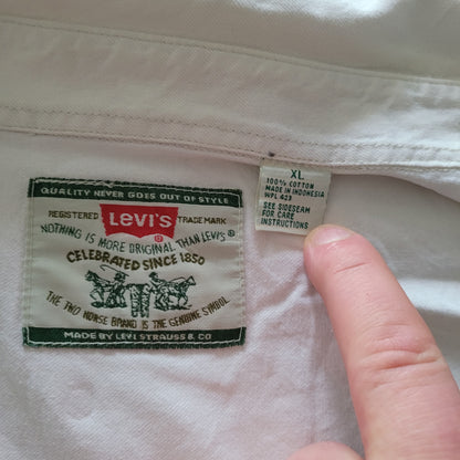 Vintage Levi’s White Long Sleeve Shirt – Size XL - USASTARFASHION
