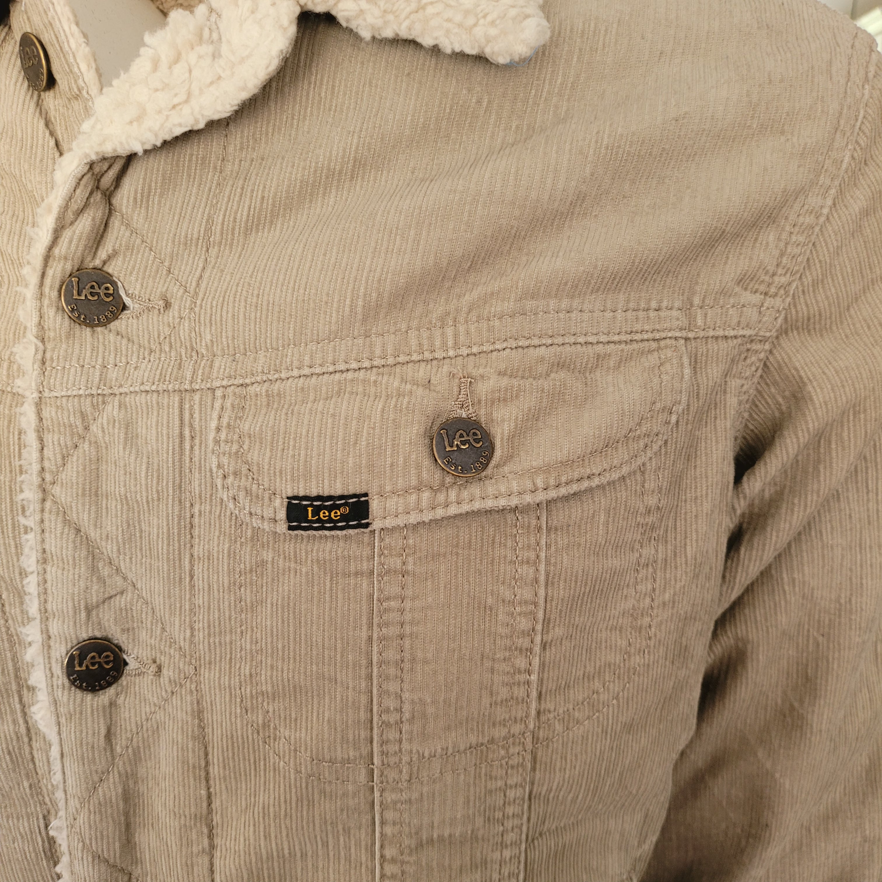 Lee Storm Rider Sherpa-Lined Corduroy Jacket – Tan, Size M