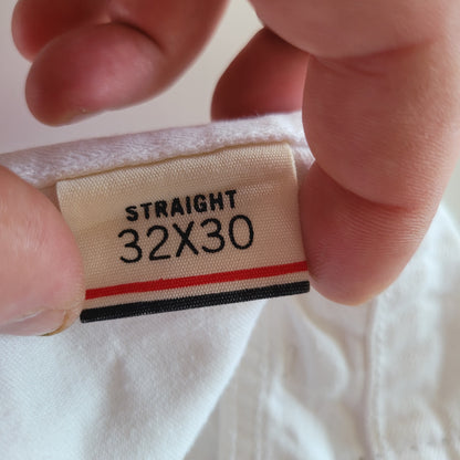 Tommy Hilfiger Men’s White Straight Fit Jeans – Size 32x30