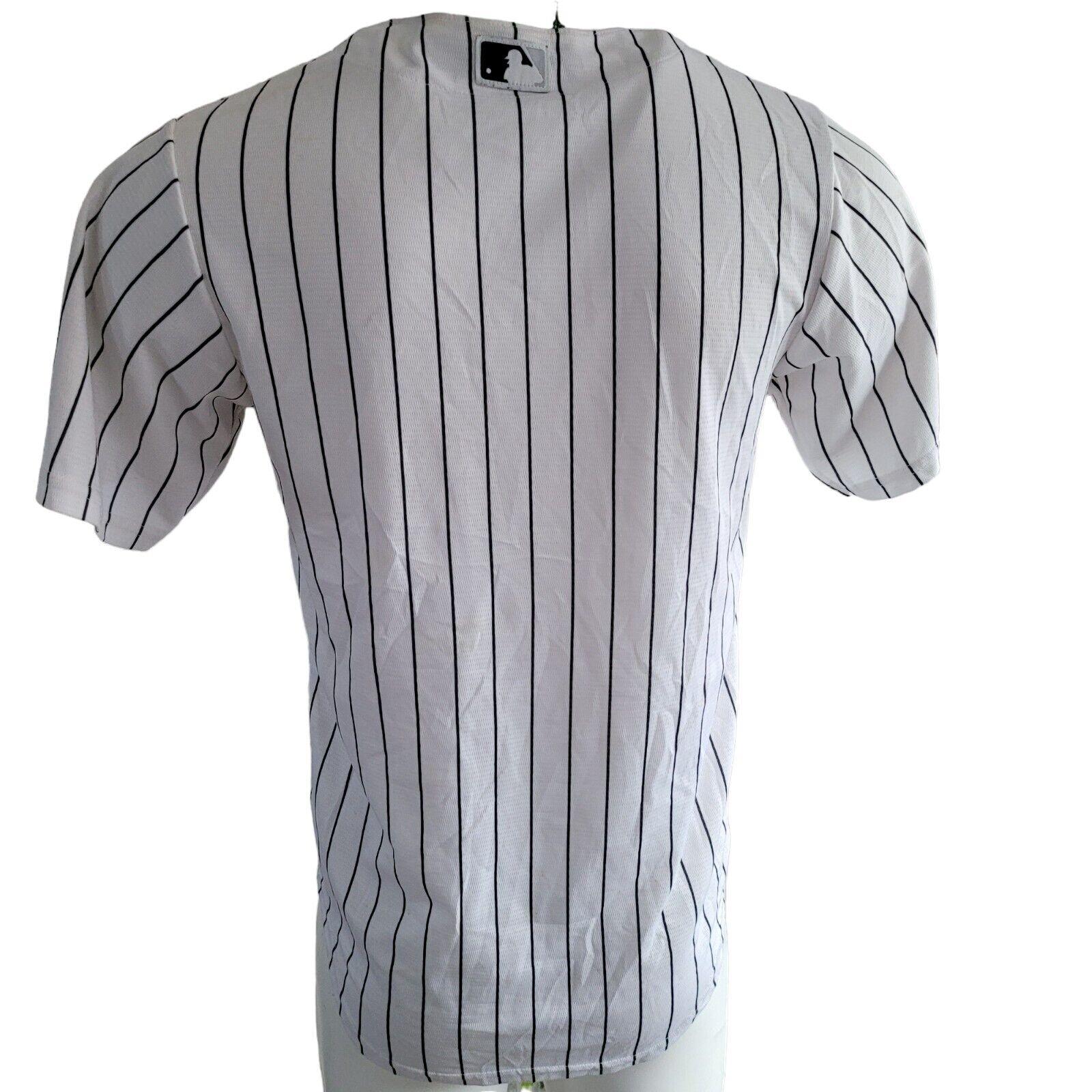 Chicago White Sox Majestic Baseball Jersey - Black & White - Size Small - Breathable & Vintage Design-USASTARFASHION