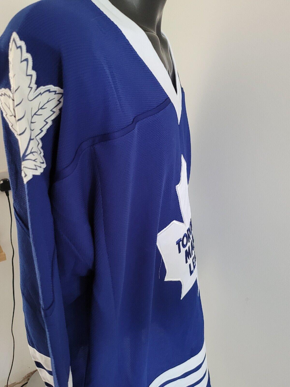 Toronto Maple Leafs NHL Jersey S/M - Grade A Vintage - Pit-to-Pit 26", Back Length 32-USASTARFASHION