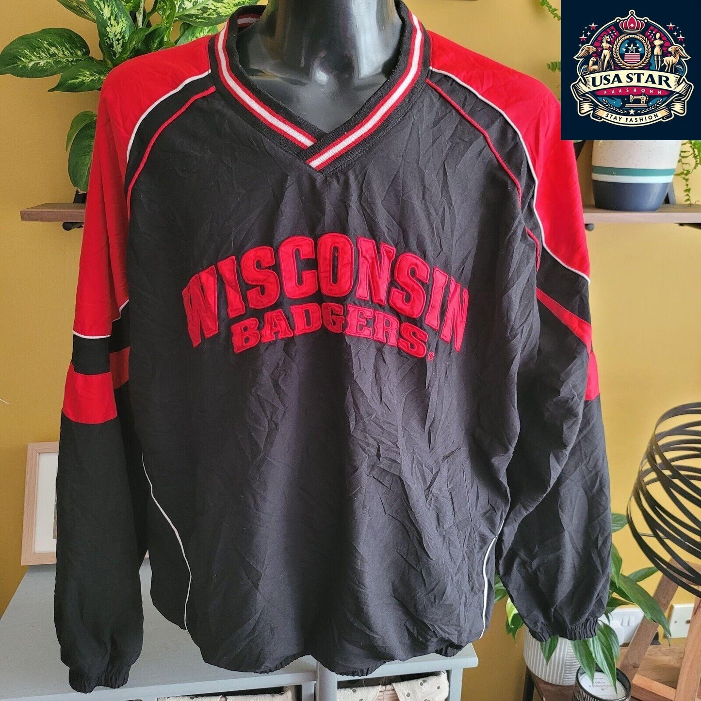 Vintage Wisconsin G-III APPAREL Badgers Windbreaker 2XL College  Lined V Neck - USASTARFASHION