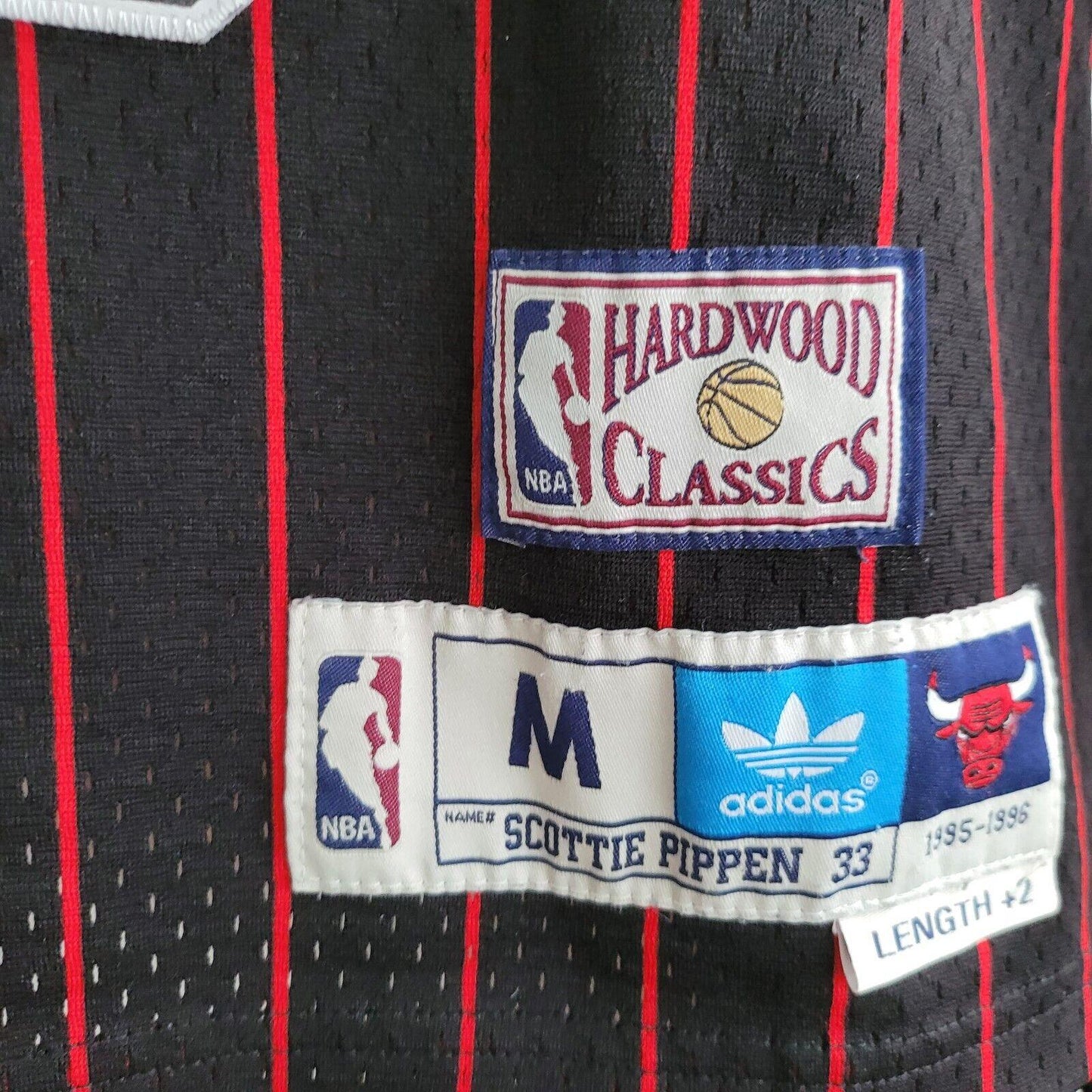 Chicago Bulls Scottie Pippen #33 Black & Red Pinstripe NBA Jersey Size M - BNWT-USASTARFASHION