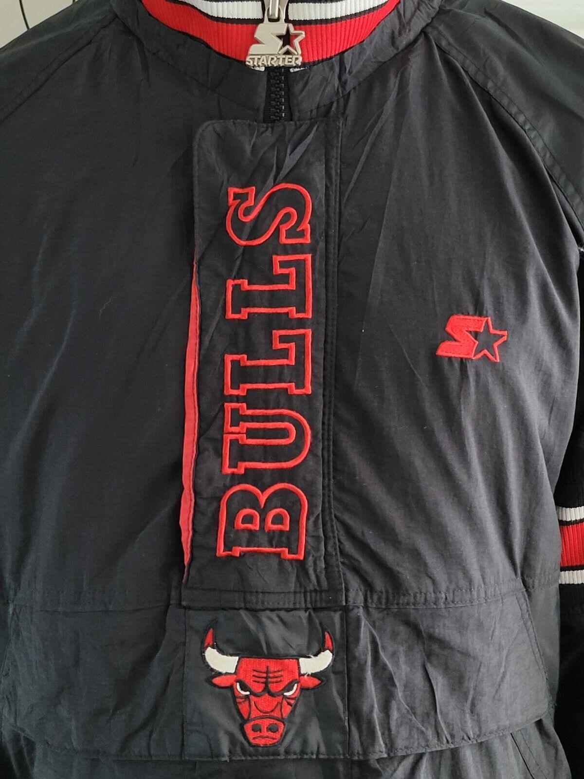 Chicago Bulls Starter Pro Sport 90s Puffer Bomber Jacket - Black/Red (Size L)-USASTARFASHION