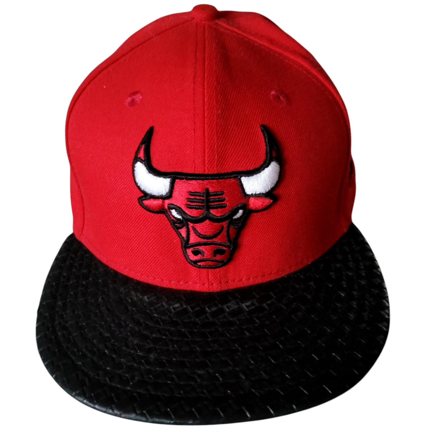 Chicago Bulls Cap | New Era 59Fifty Red Hat with Faux Snake Skin Brim | Size 7 3/8 - USASTARFASHION