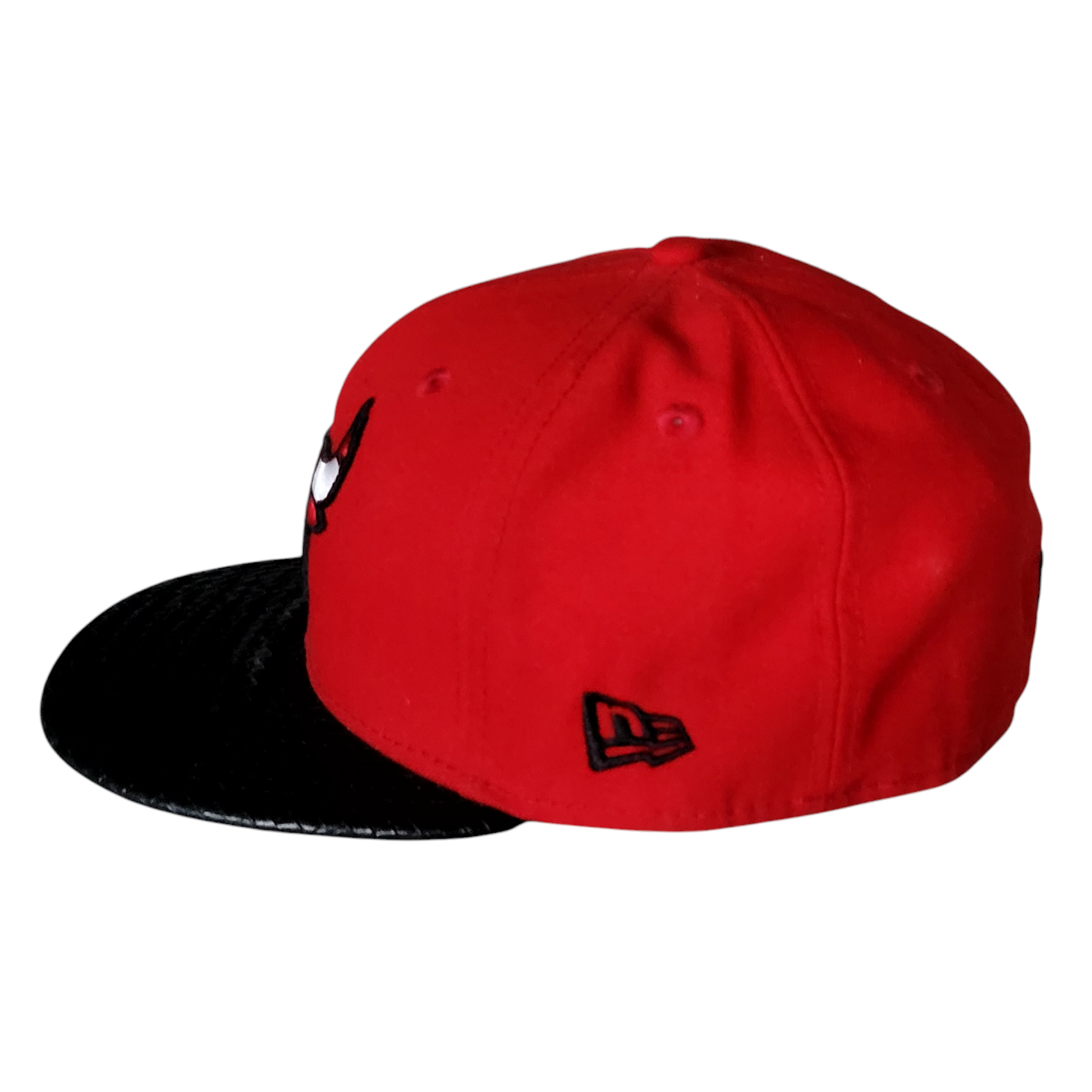 Chicago Bulls Cap | New Era 59Fifty Red Hat with Faux Snake Skin Brim | Size 7 3/8 - USASTARFASHION