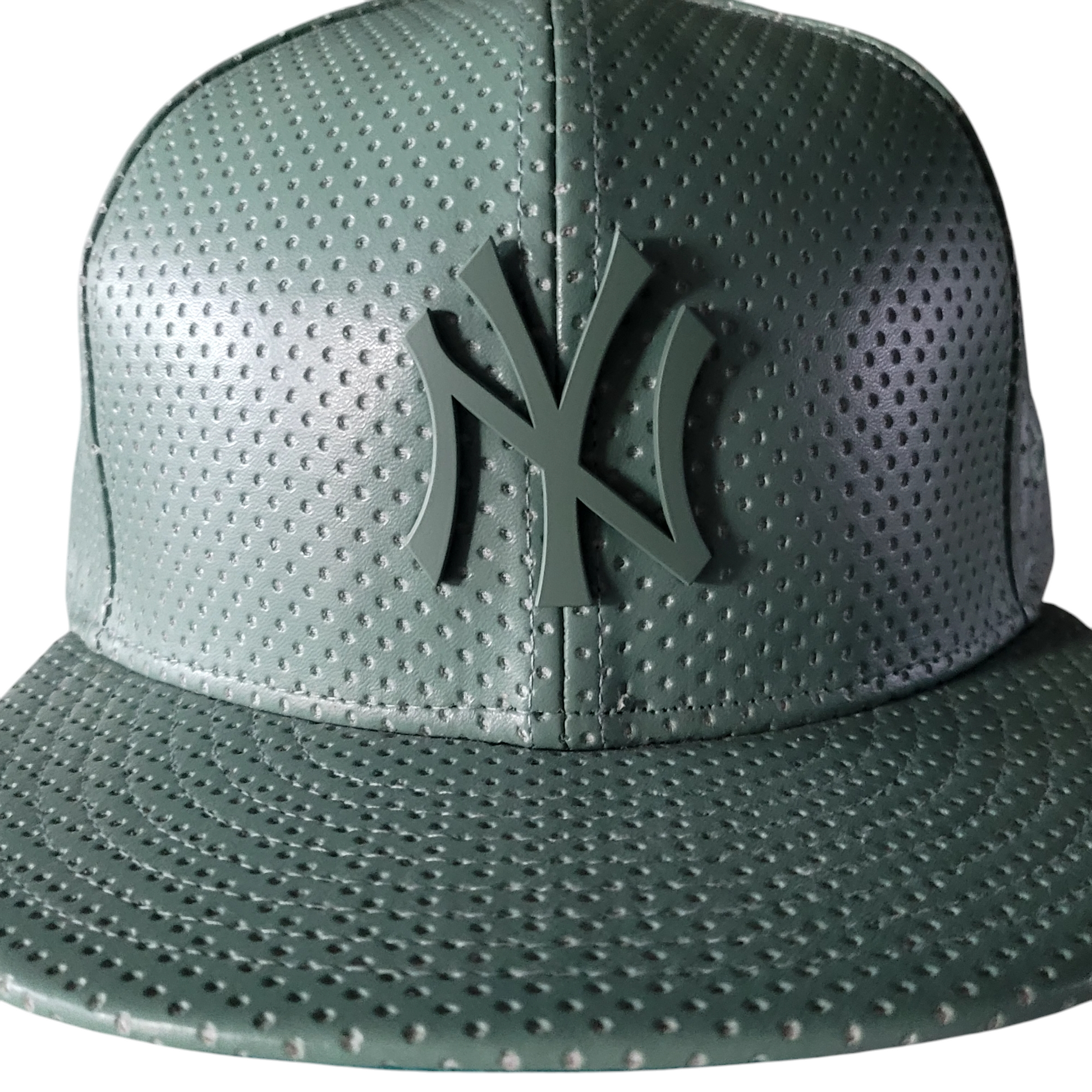 New York Yankees Green Perforated Cap - New Era 59FIFTY, Size 7 3/8 (58.7 cm), Authentic Design - USASTARFASHION