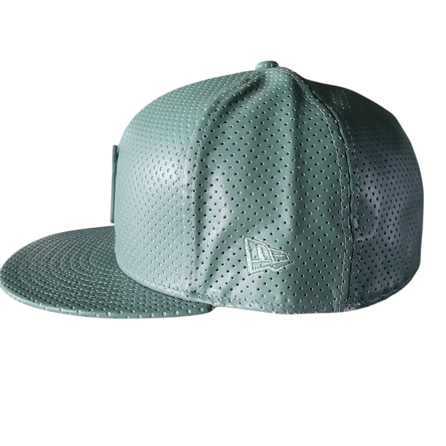 New York Yankees Green Perforated Cap - New Era 59FIFTY, Size 7 3/8 (58.7 cm), Authentic Design - USASTARFASHION