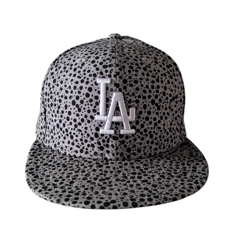 Los Angeles Dodgers Cap - New Era Fitted Hat with Abstract Dot Design, Size 7 3/8 Black & Grey - USASTARFASHION