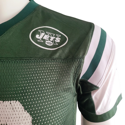 a green and white jersey with the new york jets on it