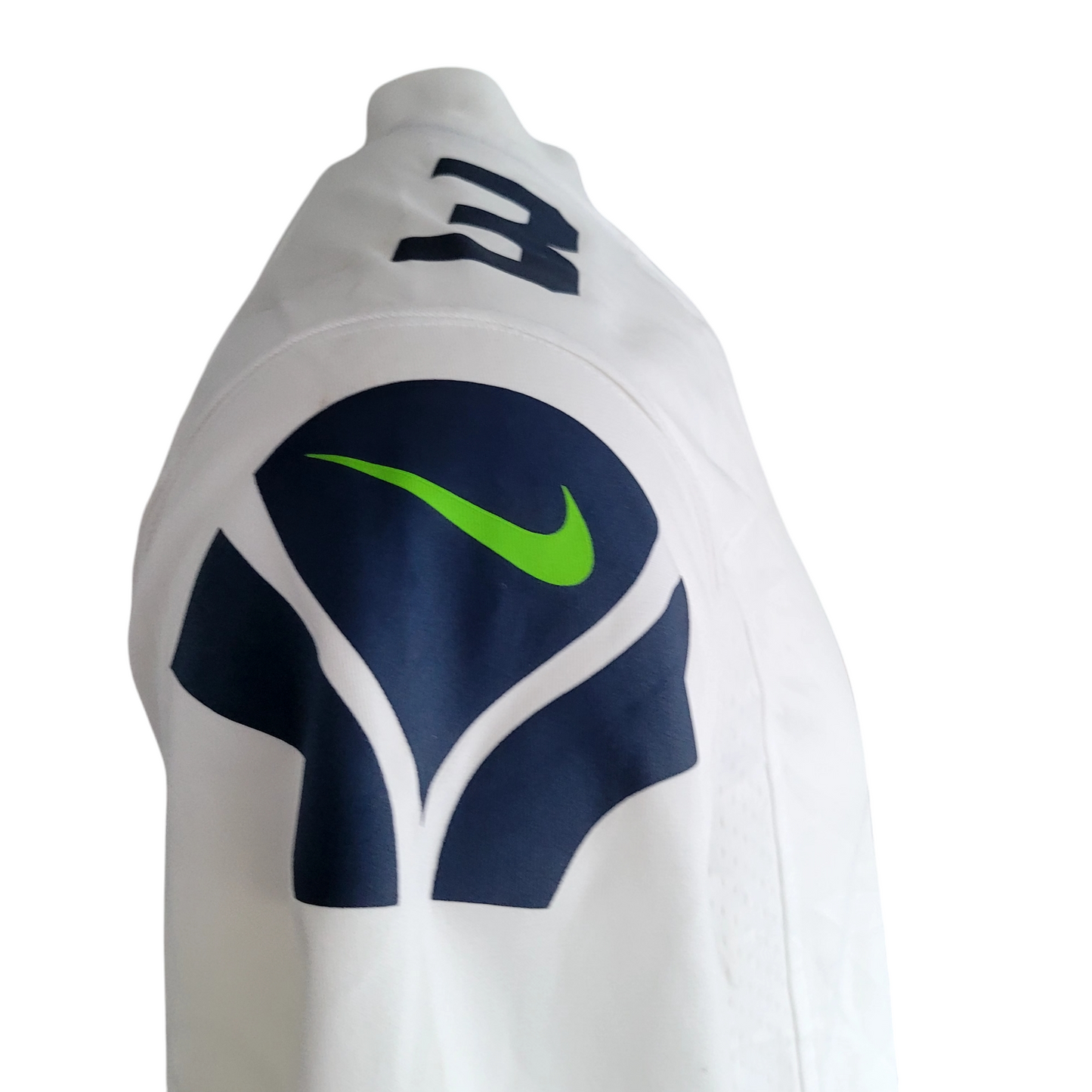 Russell Wilson Seattle Seahawks NFL Jersey #3 White Size M Nike On Field - USASTARFASHION