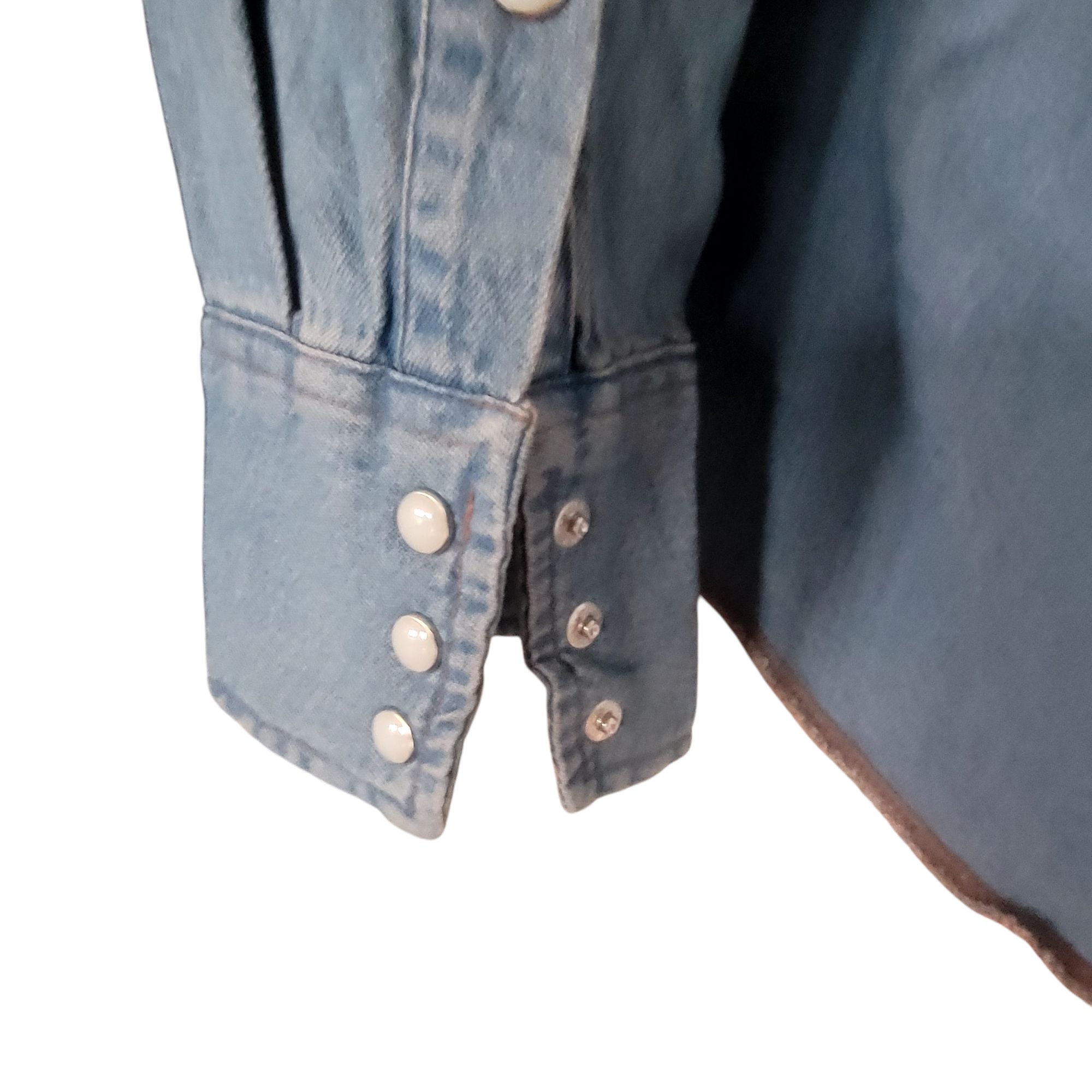 Vintage Wrangler Cowboy Cut Denim Shirt – Size L, NWOT - USASTARFASHION