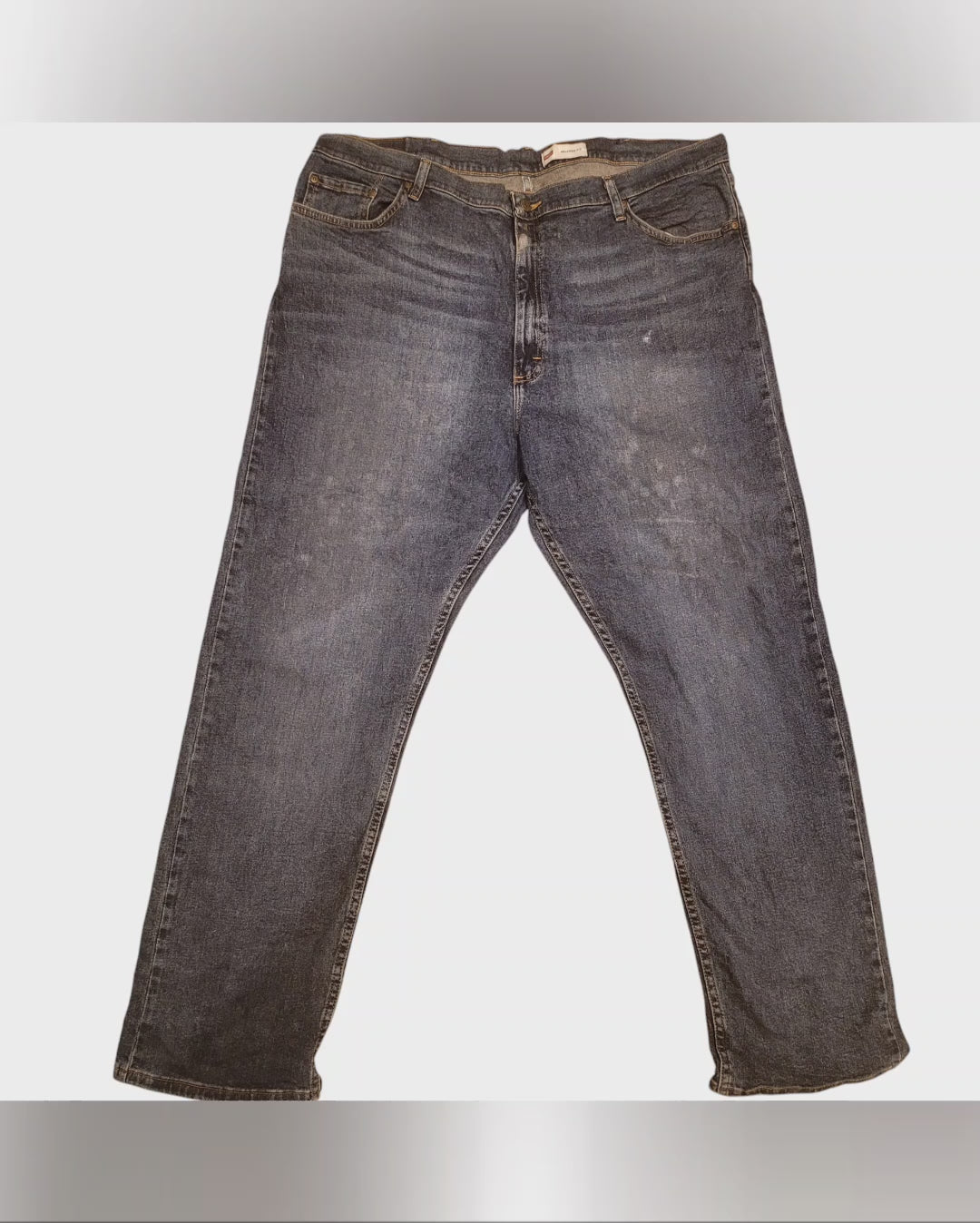 Pre-Owned Wrangler Jeans 42x32 Relaxed Fit - Dark Blue Denim, Comfortable and Stylish USASTARFASHION