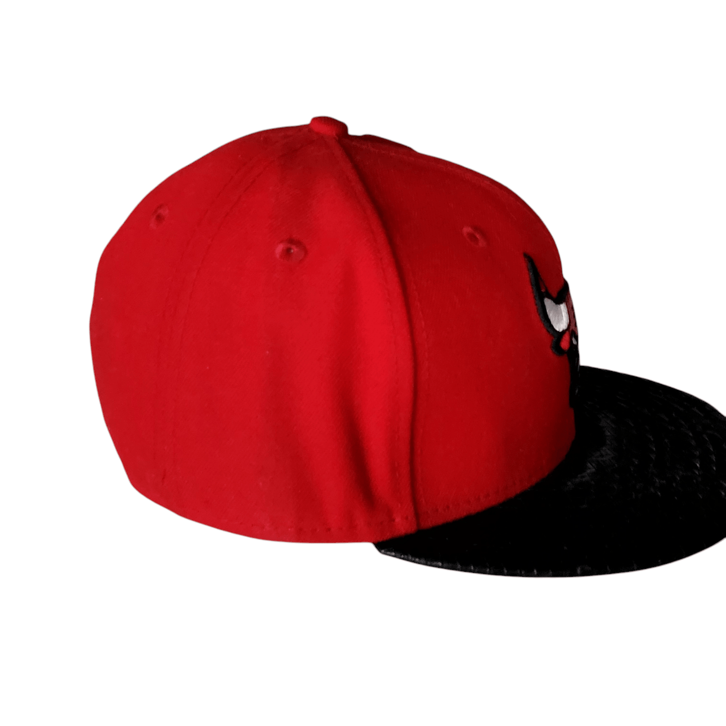 Chicago Bulls Cap | New Era 59Fifty Red Hat with Faux Snake Skin Brim | Size 7 3/8