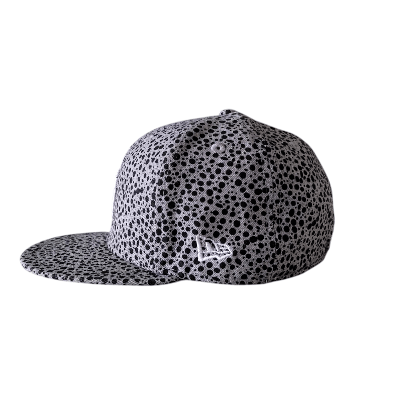 Los Angeles Dodgers Cap - New Era Fitted Hat with Abstract Dot Design, Size 7 3/8 Black & Grey