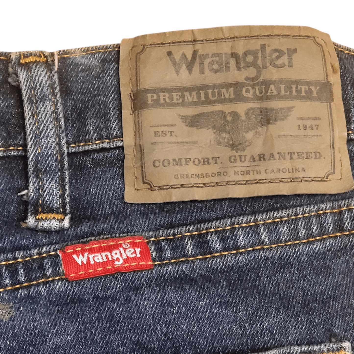 Pre-Owned Wrangler Jeans 42x32 Relaxed Fit - Dark Blue Denim, Comfortable and Stylish